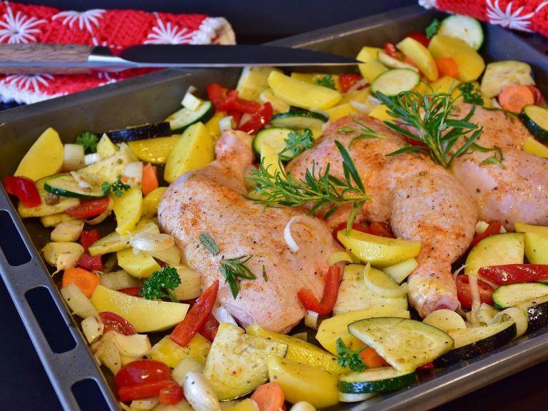 Hendlhaxn - Bild von RitaE auf Pixabay